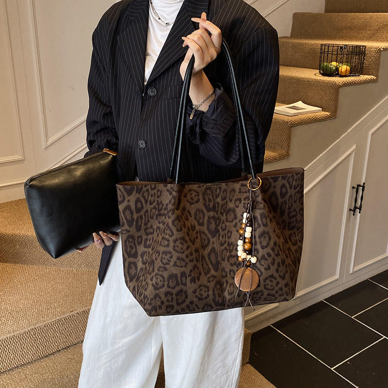 Women's Fashionable Retro Large Capacity Autumn One Combination Bags