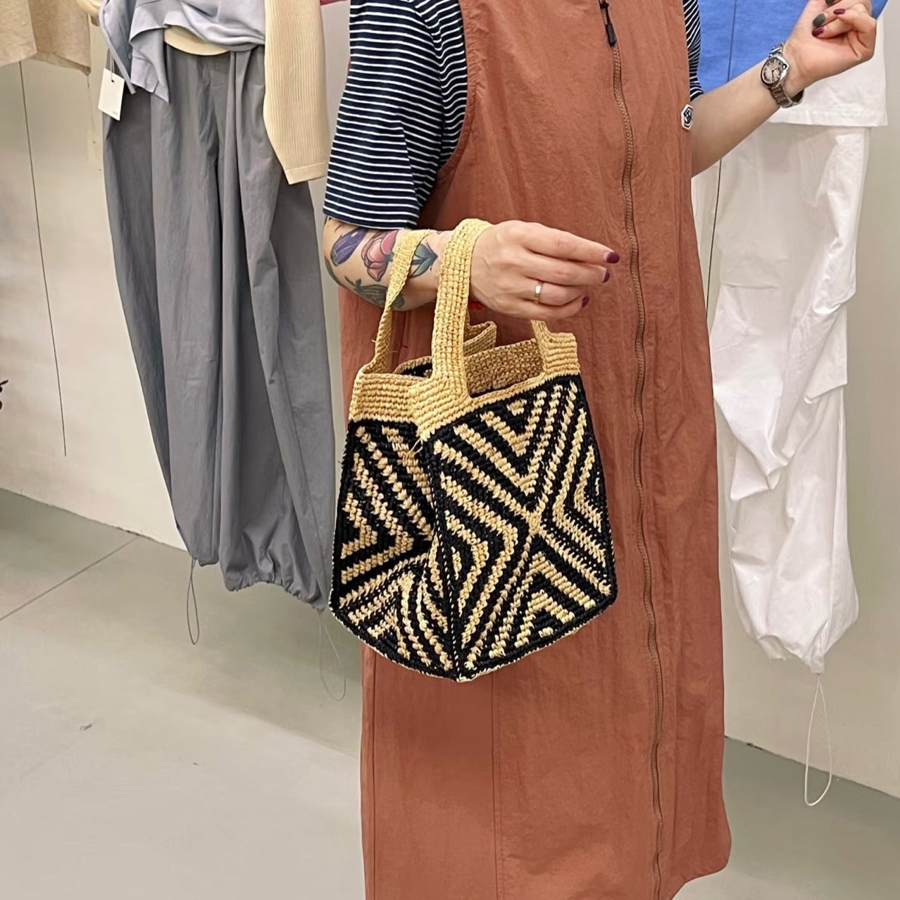 Women's Crocheting Mixed Color Stripe Large Capacity Women's Handbag