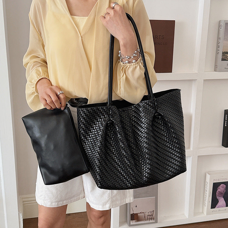 Women's Korean Style Retro Large Capacity Underarm Western Woven Women's Shoulder Bag