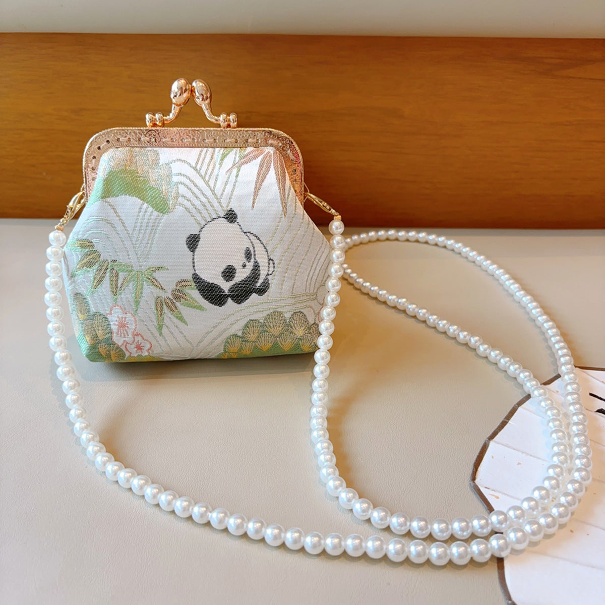 Chinese Super Fairy Exquisite Embroidered Mini Sanitary Pads Coin Purses