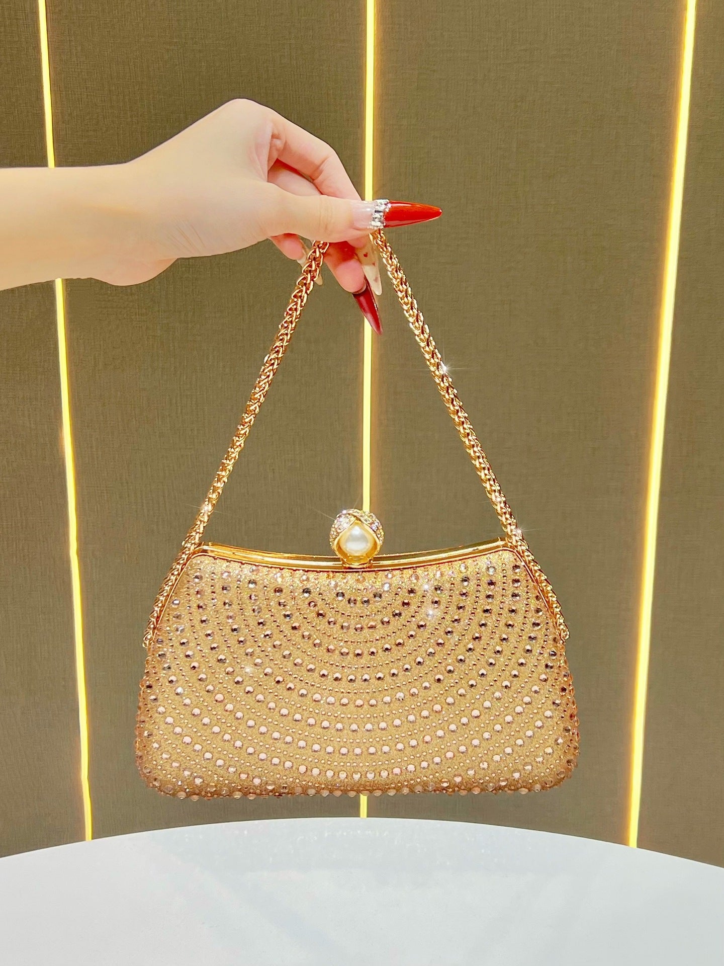 Women's Fashion Diamond Chain High-grade Light Luxury Dinner Bag
