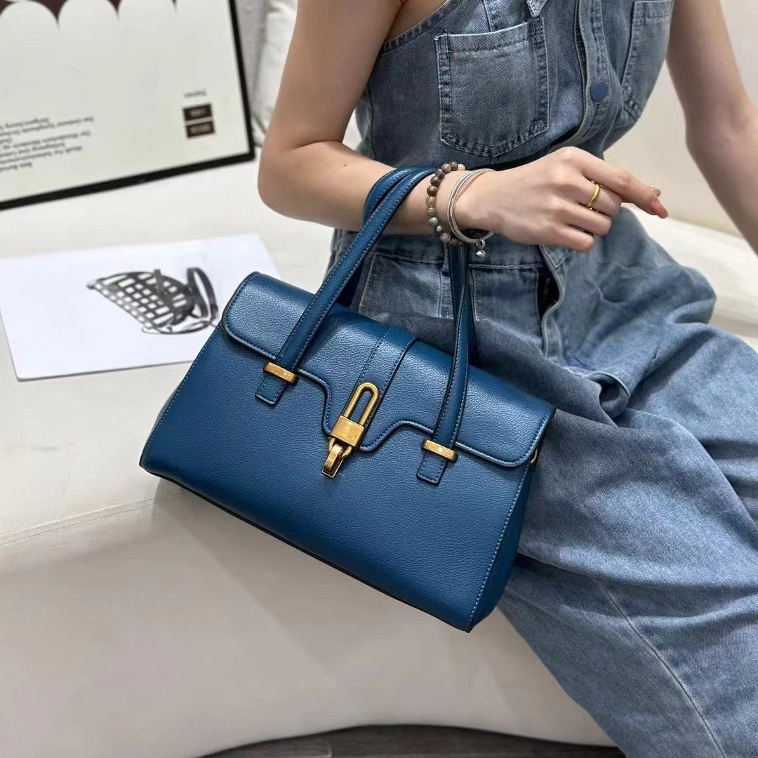 Women's Retro Textured Flap Commuter Large Capacity Bags