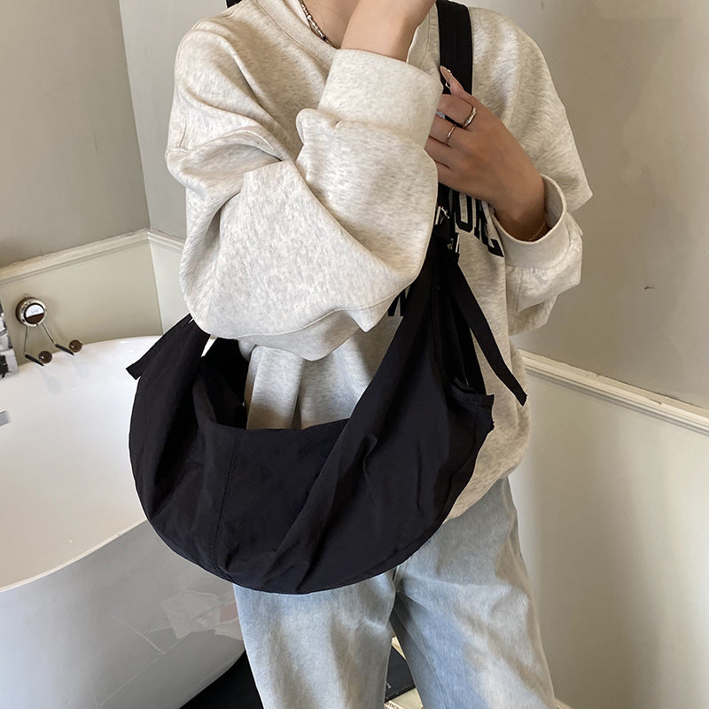 Women's Large Capacity Nylon Cloth Korean Style Lazy Commute Leisure Women's Messenger Bag