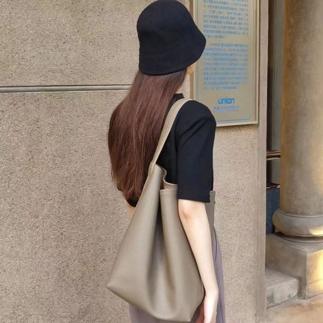 Women's Genuine Leather Large Capacity Soft Advanced Bags