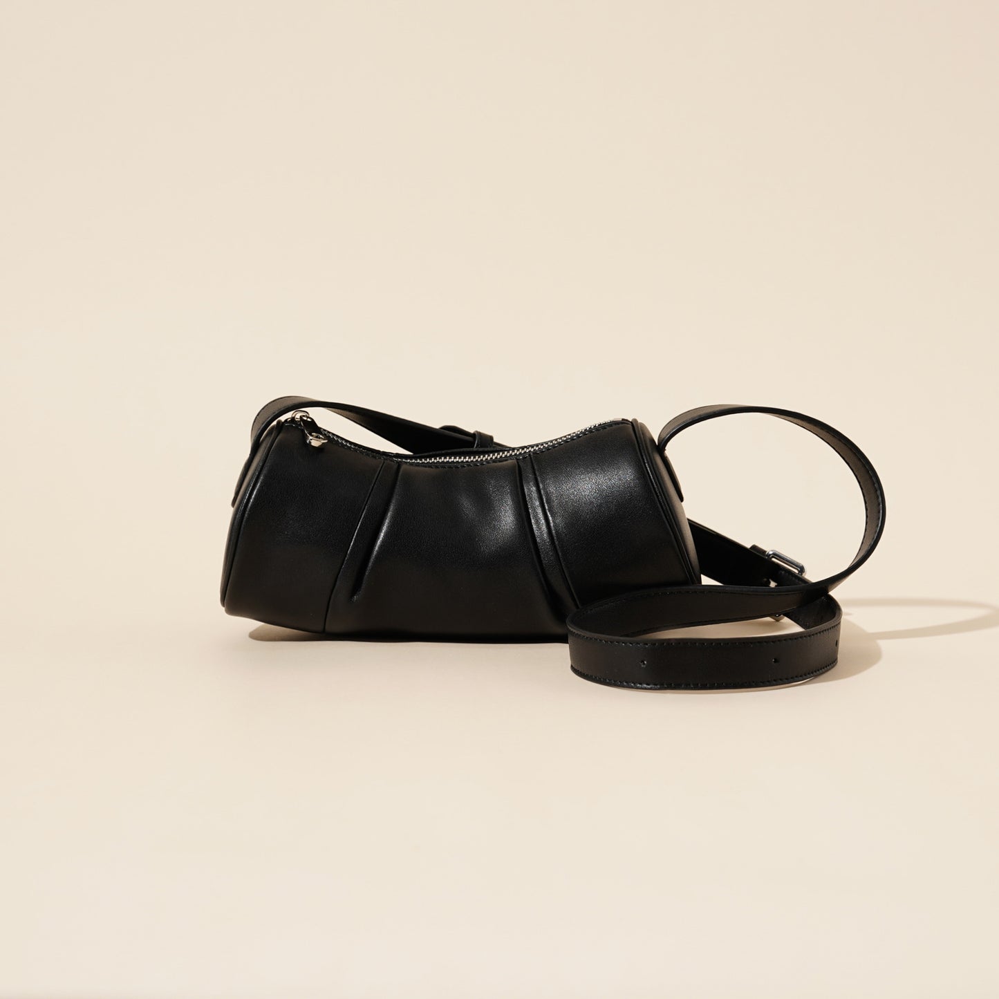 Women's Leather Bamboo Minority Simple Design Cowhide Cylinder Women's Messenger Bag