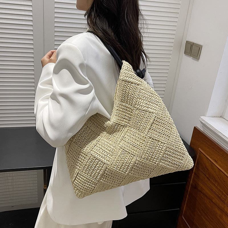 Women's Straw Hand-woven Idle Style Portable Seaside Holiday Fashion Women's Shoulder Bag