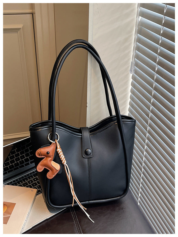 Women's High Texture Popular Retro Large Capacity Commute Bucket Bags