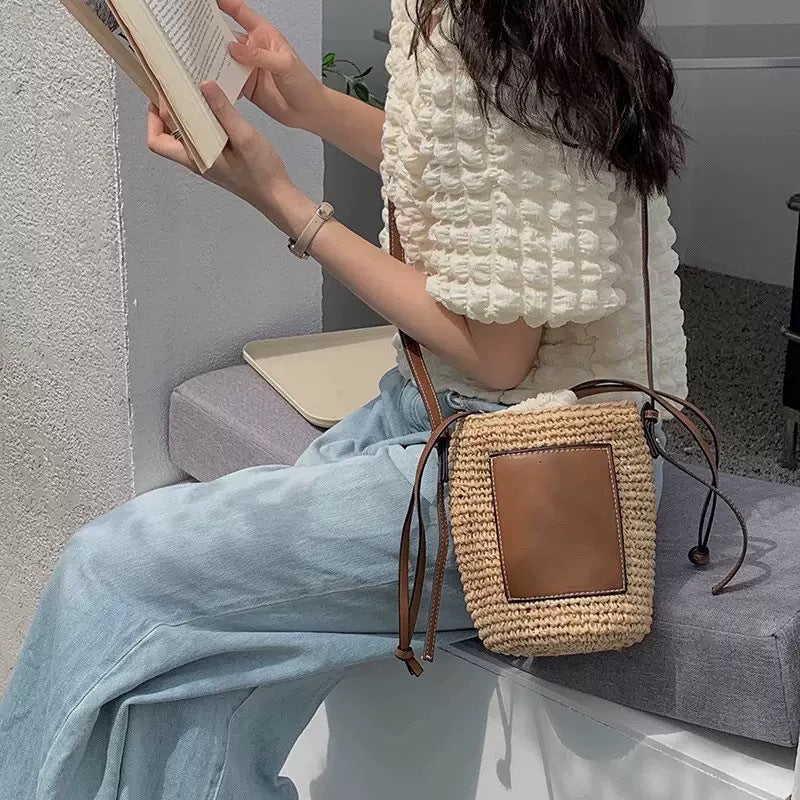 Raffia Cylinder Straw Hand-woven Seaside Vacation Women's Messenger Bag