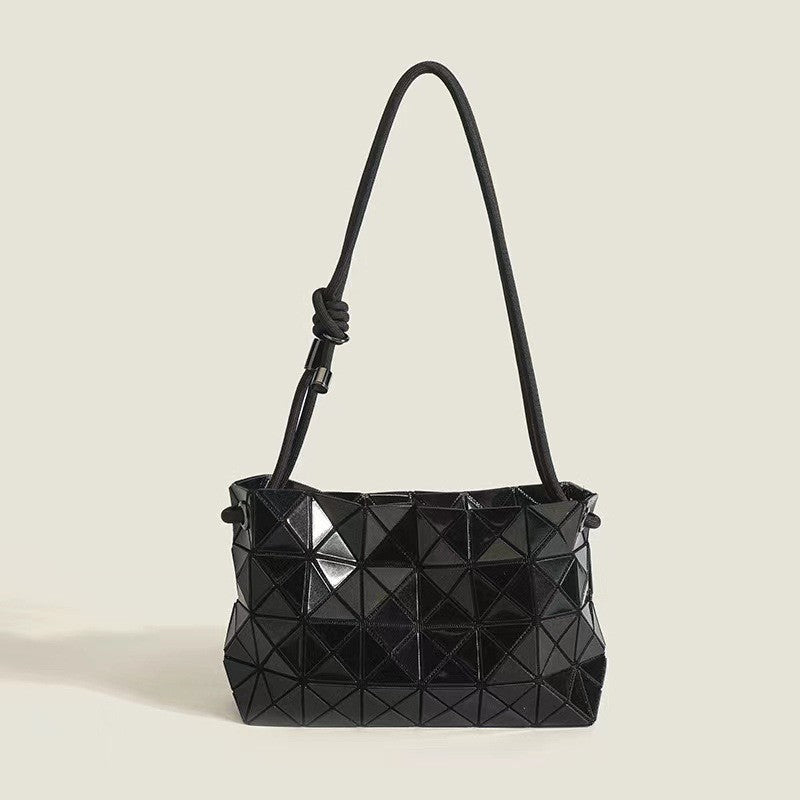 Women's Rhombus Drawstring Life Geometric Fashion Simple Bags