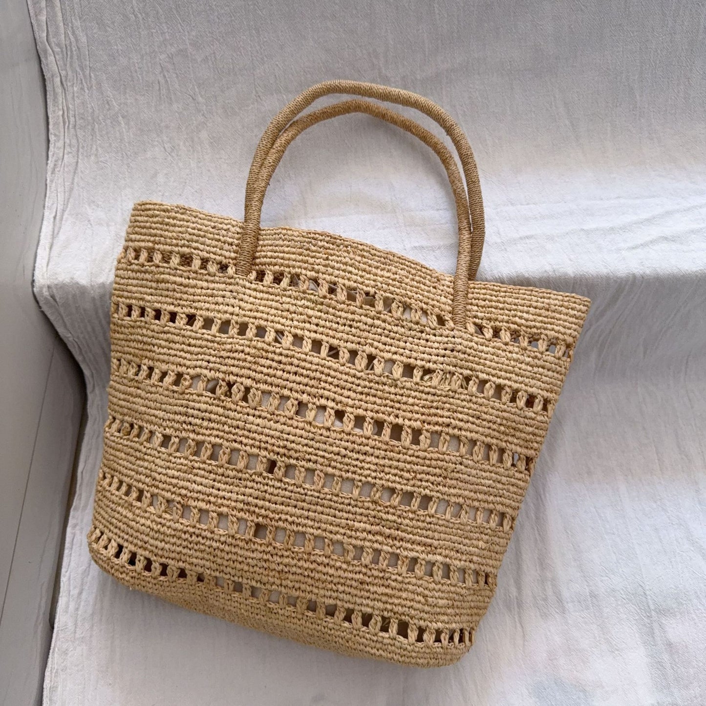 Raffia Hollow Straw Vacation Style Large Women's Handbag
