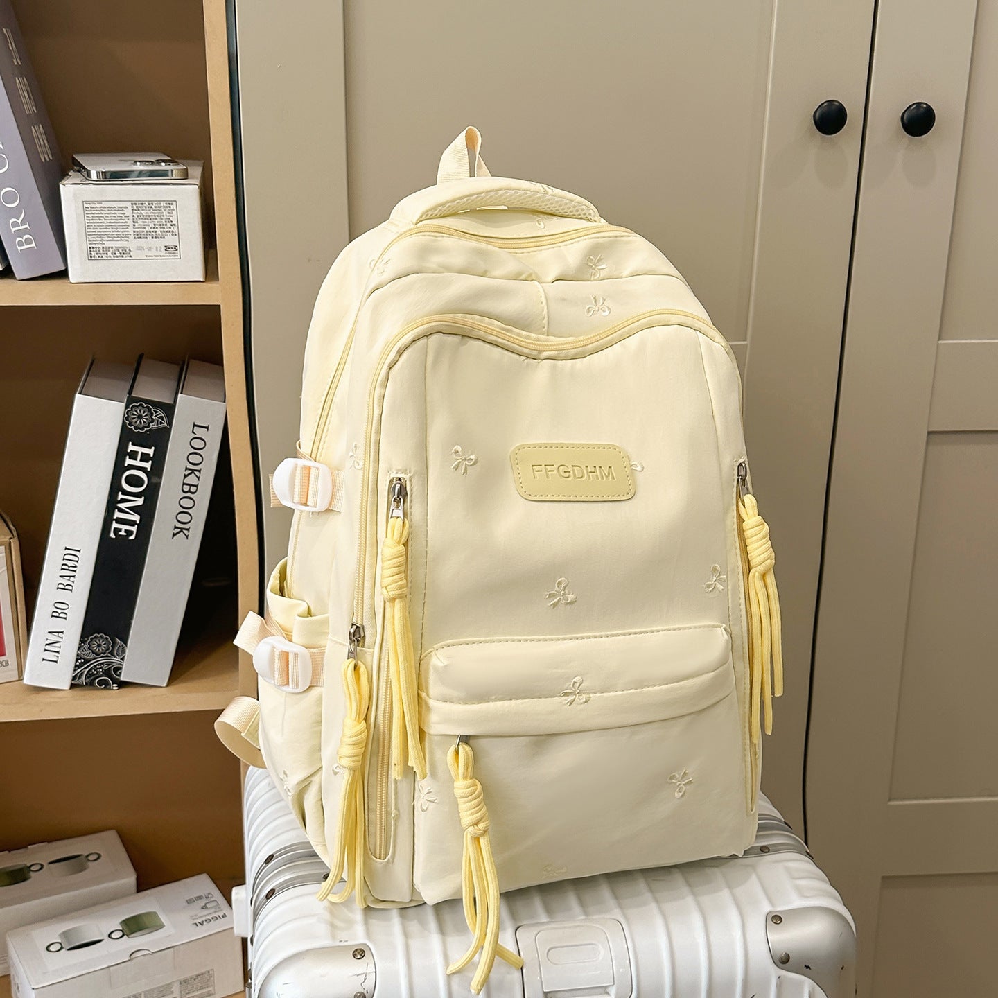 Women's Niche Large Capacity Bowknot Junior Lightweight College Student Schoolbag