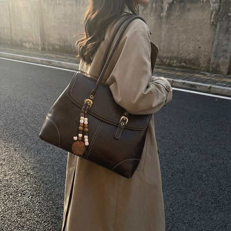Women's Korean Style Contrast Color Commuter Retro Easy Matching Underarm Tote Bag