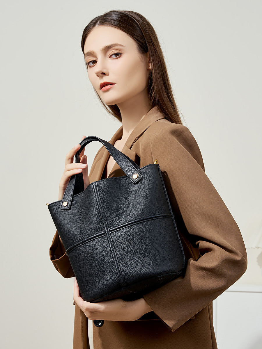 Autumn Niche Versatile High Quality First Layer Cowhide Commuter Elegant Women's Messenger Bag