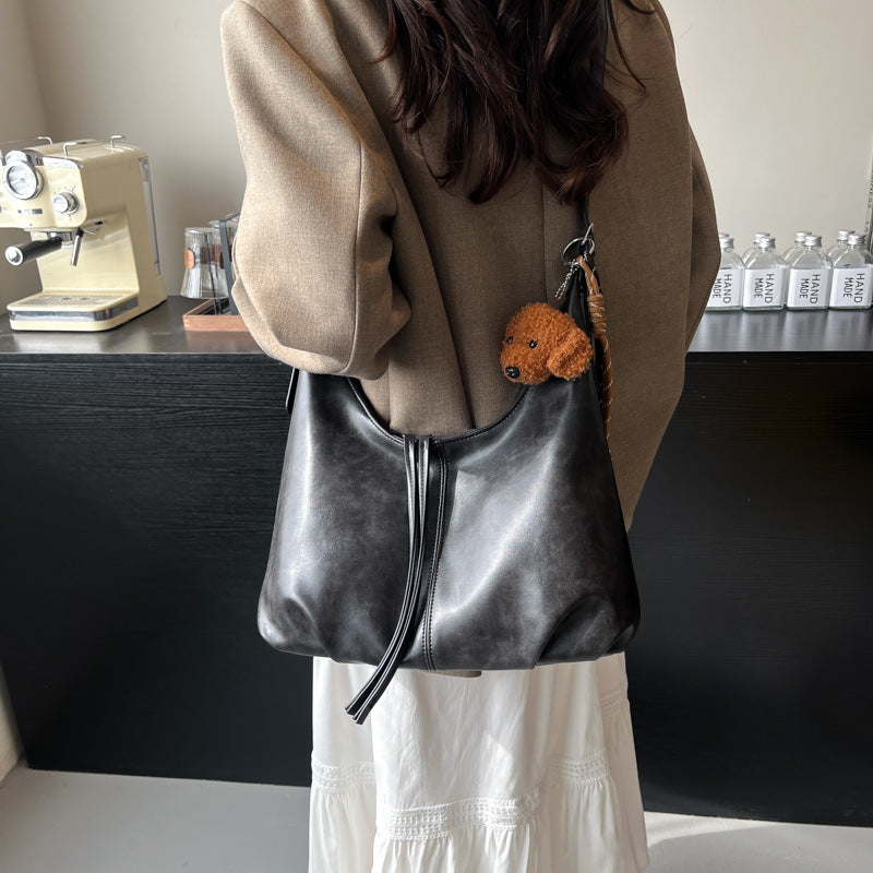 Cool Women's Retro Large Capacity Underarm Women's Shoulder Bag