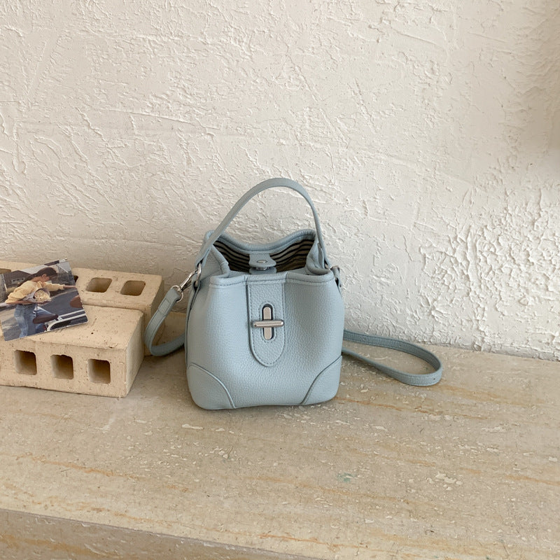 Women's Popular Western Style Super Niche Portable Women's Messenger Bag