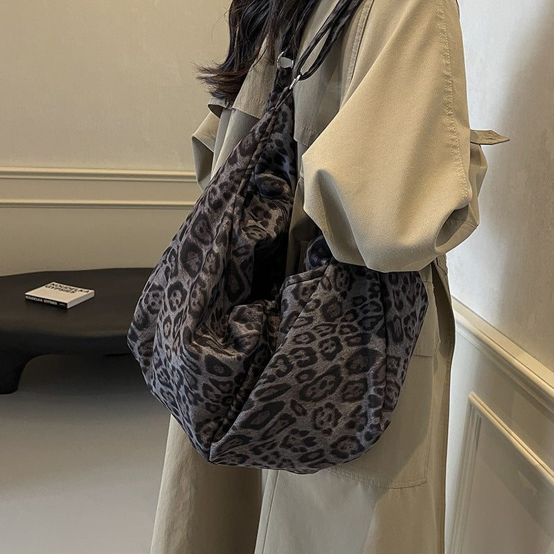 Women's Leisure Commute Large Capacity Leopard Print Tote Bag