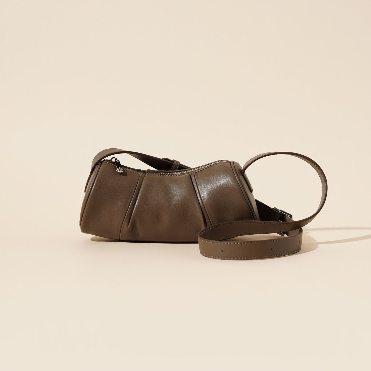 Women's Leather Bamboo Minority Simple Design Cowhide Cylinder Women's Messenger Bag