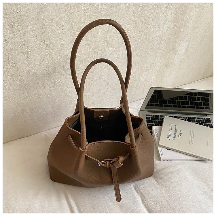 Women's Large Capacity Commuter High Sense Retro Women's Messenger Bag