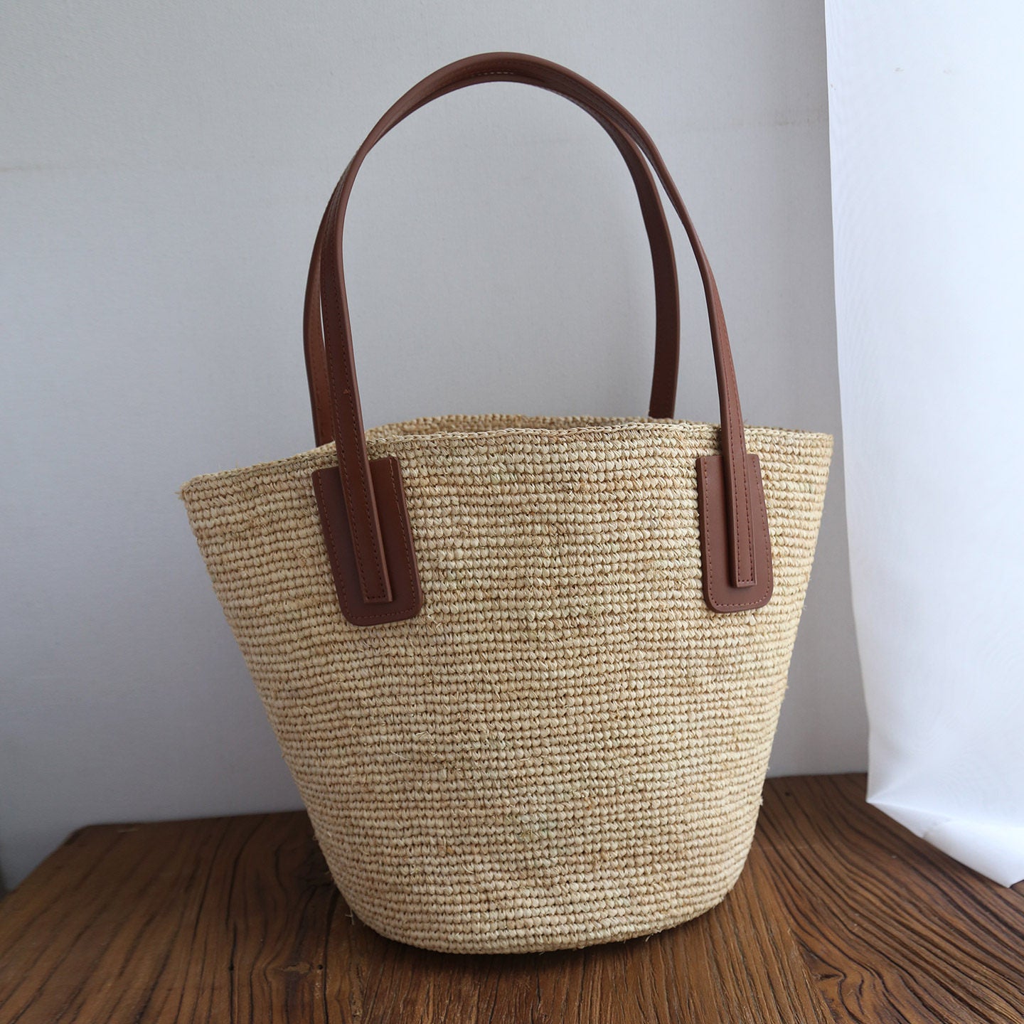 Women's Real Cow Natural Raffia Hand Crocheting Straw Seaside Vacation Style Bags