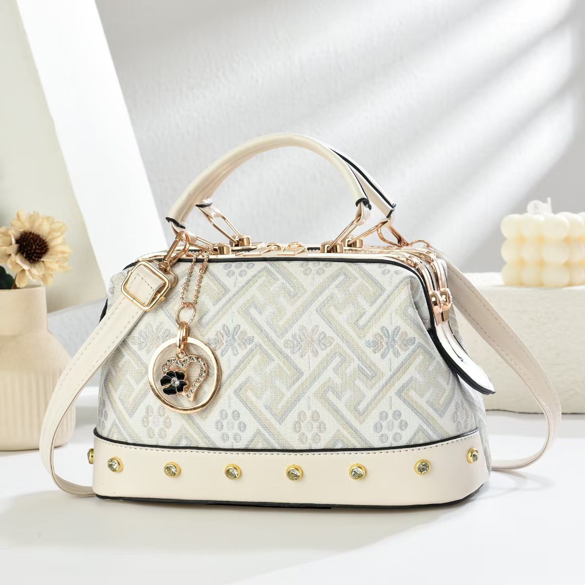 Women's Fashion Large Capacity Elegant Versatile Simple Women's Handbag