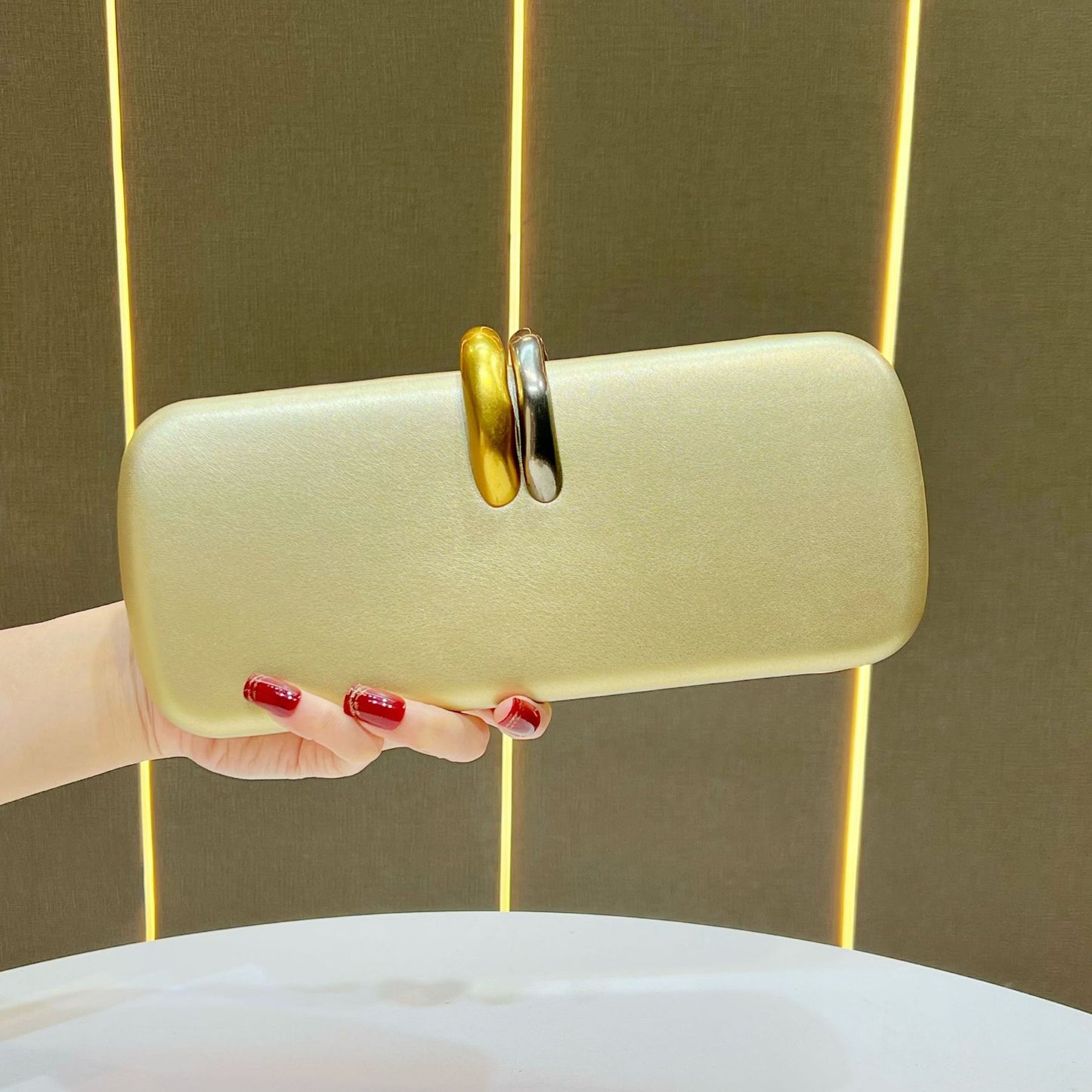 Women's Fashion Chain Clutch Party High-grade Handbags