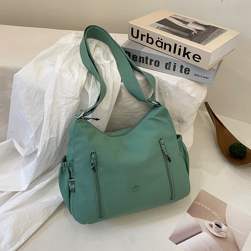 Lady Fashion Large Capacity Water-repellent Nylon Women's Messenger Bag