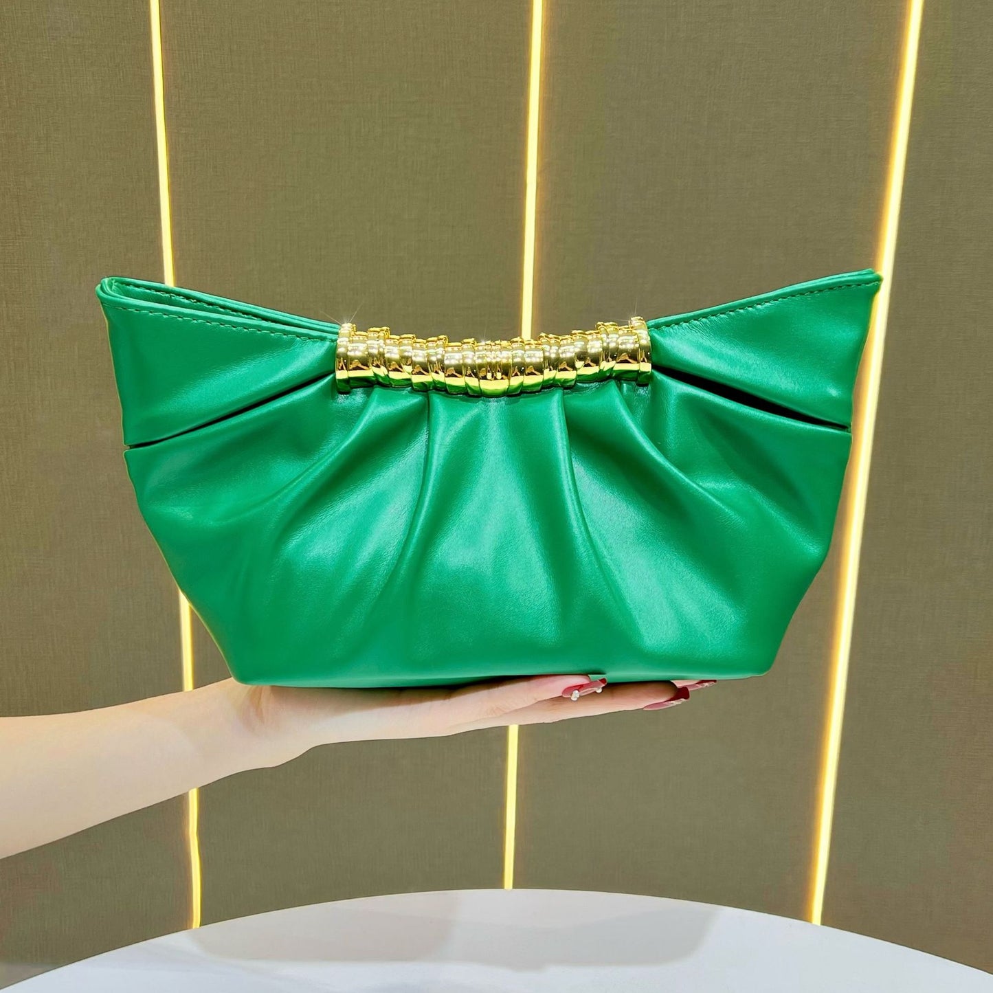 Durable Clutch Simple Classy Pearl Banquet Dinner Bag