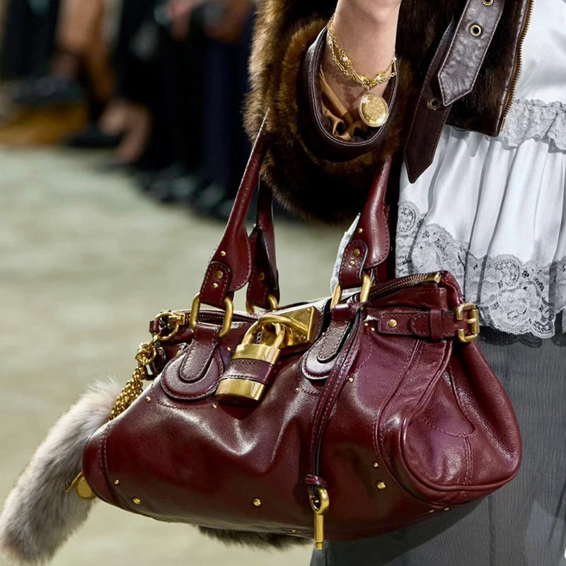 Women's Portable Underarm Retro Distressed Rivet Chloe Women's Messenger Bag