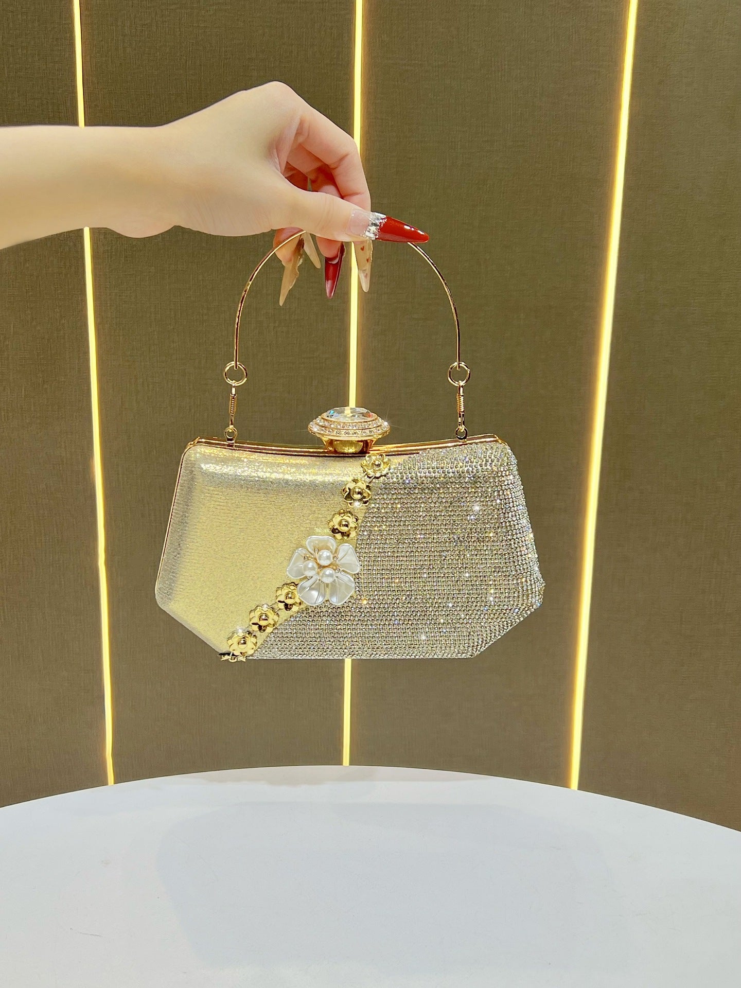 Clutch Niche Flower Rhinestone Banquet Light Dinner Bag