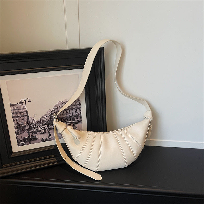 Retro Large Capacity Croissant Trendy Personality Stitching Dumpling Women's Shoulder Bag