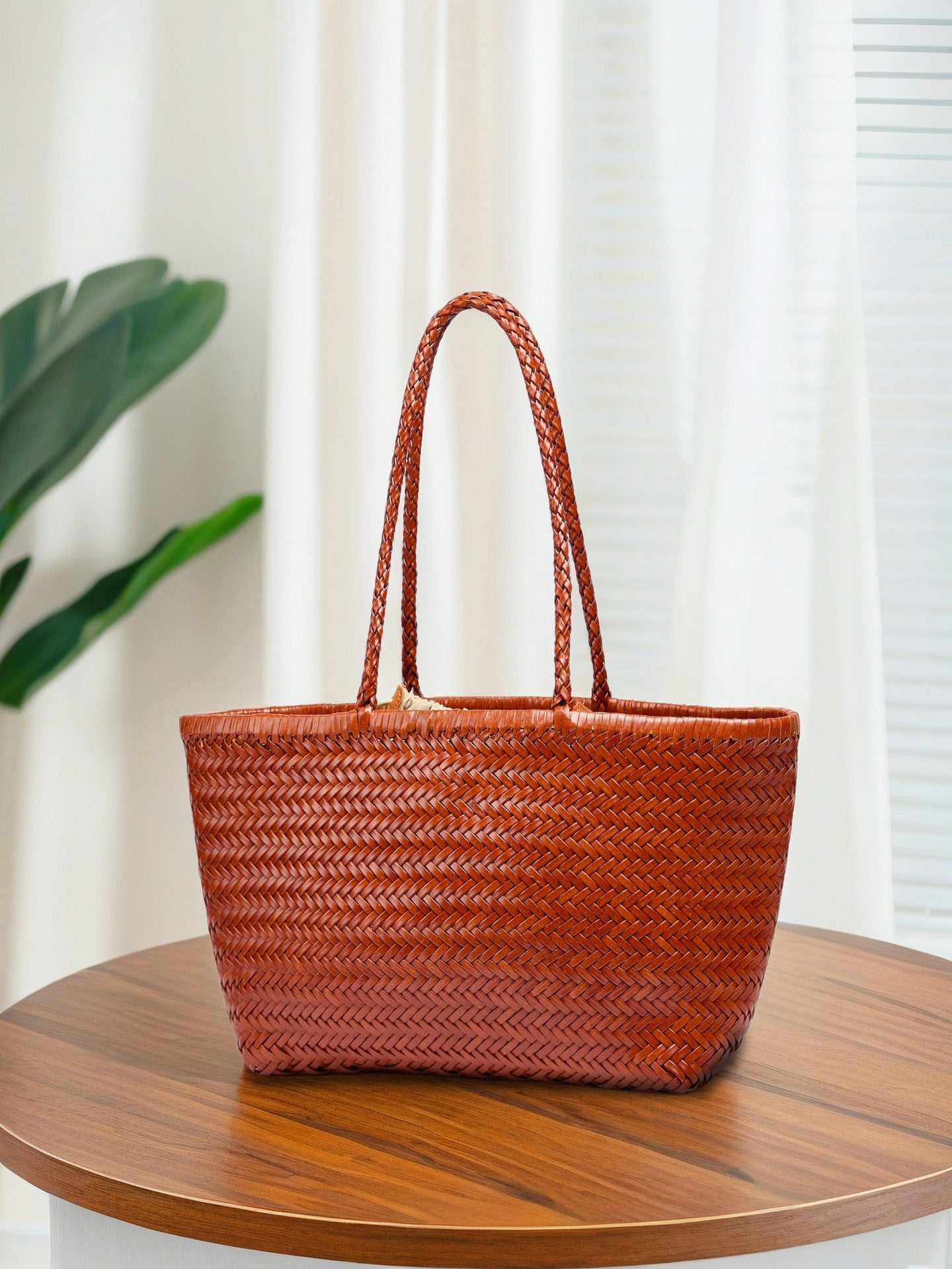 Women's Leather French Retro Vegetable Basket Large Women's Handbag