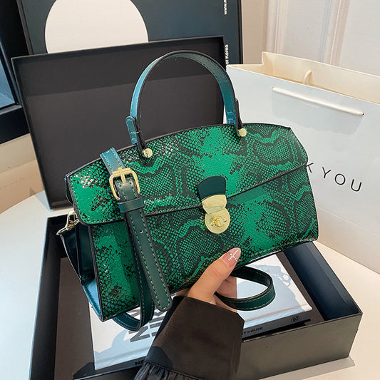 Stylish Women's Large Capacity Fashion Retro Handbags