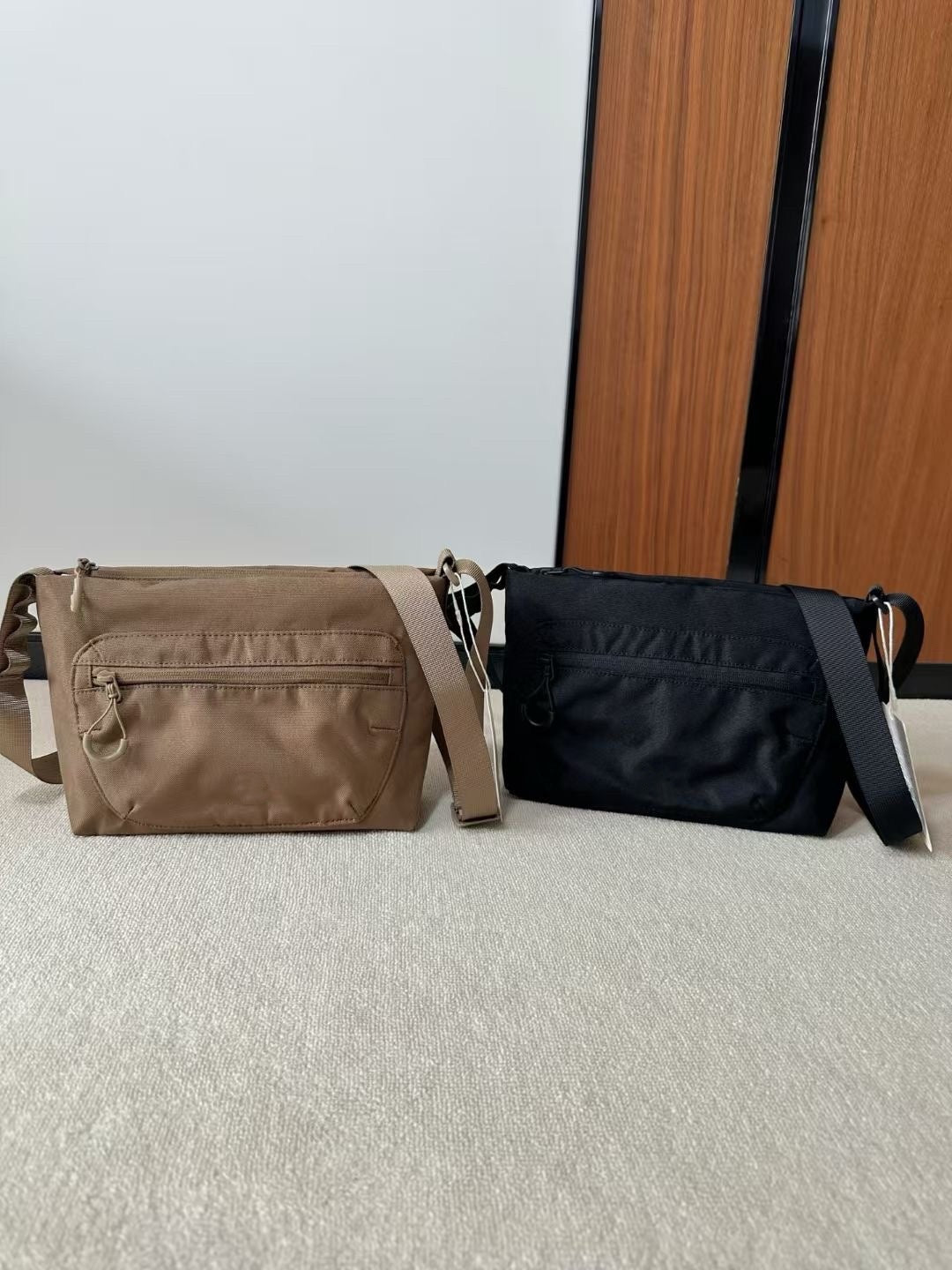 Women's & Men's Nylon Waterproof Large Capacity Men's Shoulder Bag