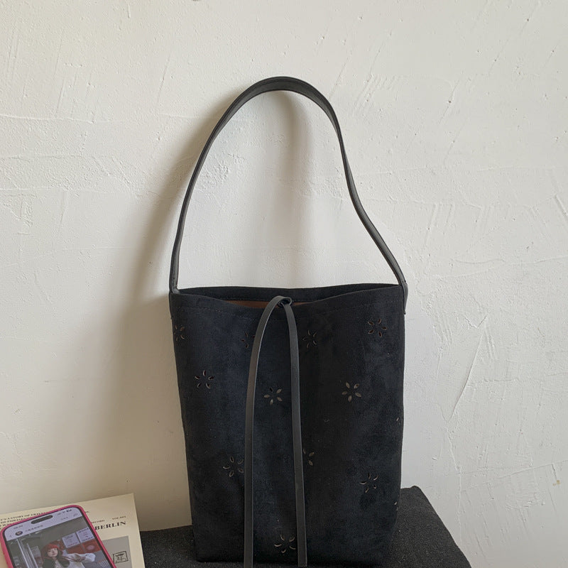 Women's Korean Style Carved Hollow Niche Retro Easy Matching Women's Handbag