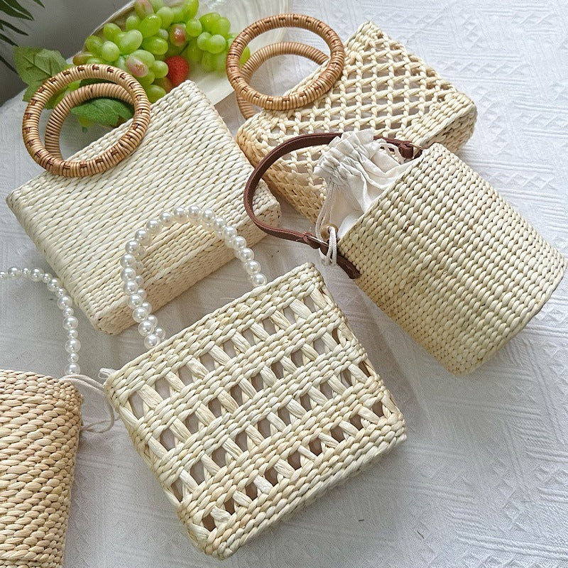 Women's Vietnam Handmade Woven Hollowed Straw Vacation Style Vegetable Women's Handbag