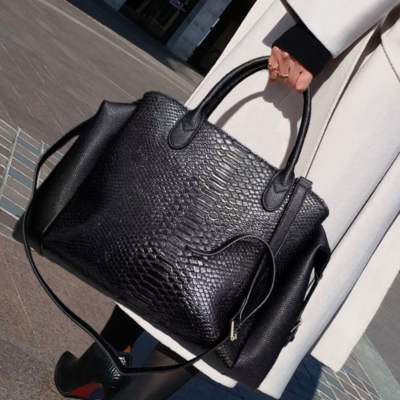 Women's Fashion Crocodile Pattern Large Capacity Retro Women's Shoulder Bag