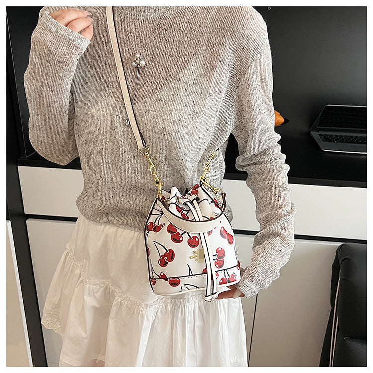 Women's Retro Drawstring Fashion Trend Advanced Texture Women's Handbag