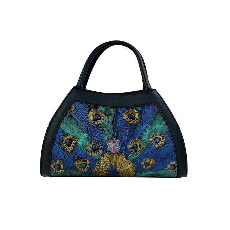 High Sense Retro Affordable Luxury Fashion Peacock Pattern Carved Elegant Shoulder Bags