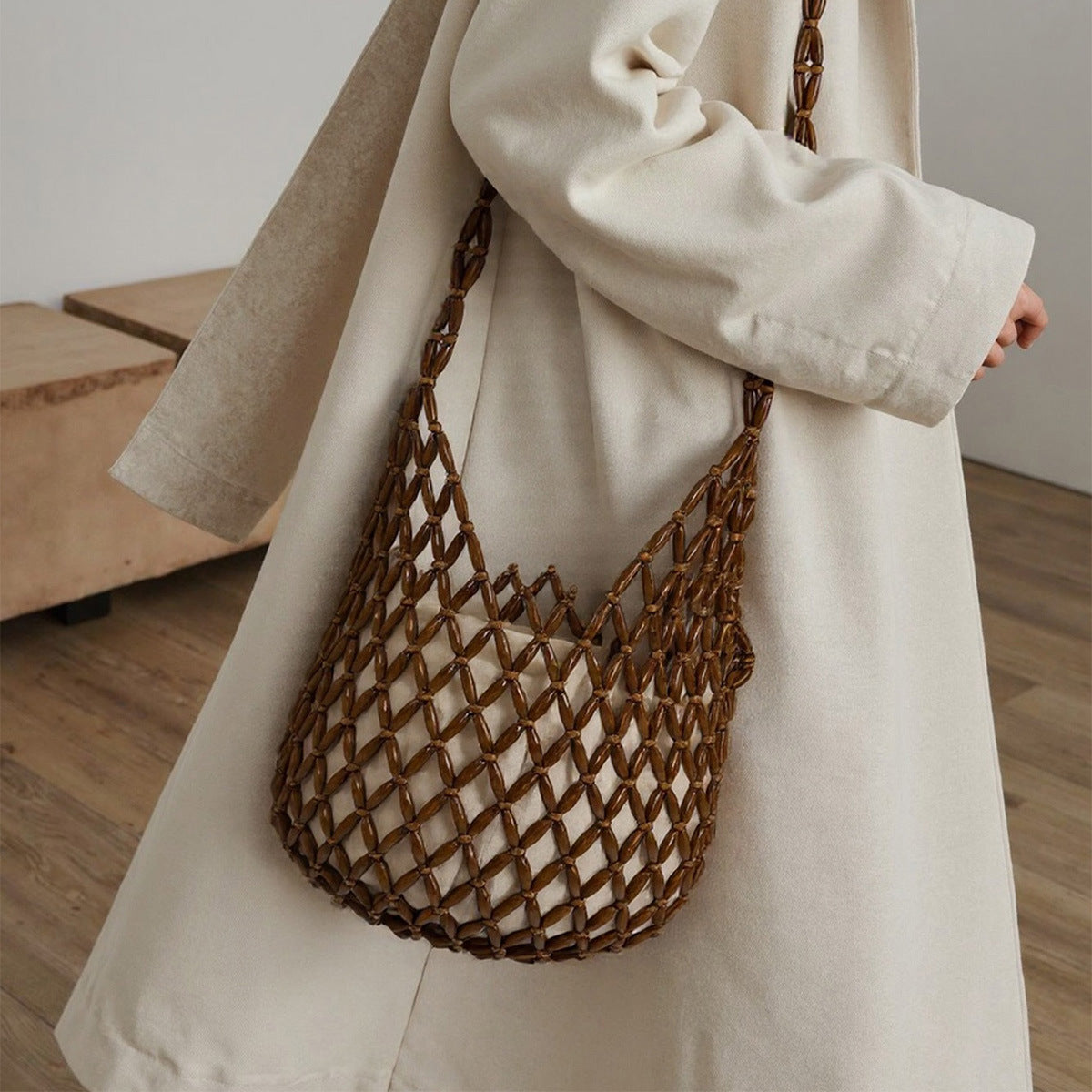 Summer Fashion Design Style Handmade Beaded Weaving Hollow Women's Shoulder Bag