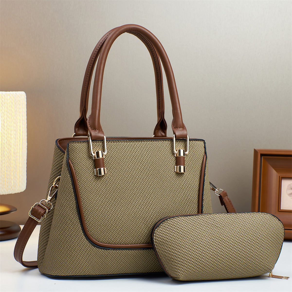 Casual Beautiful Women's Commute Retro Minority Women's Handbag