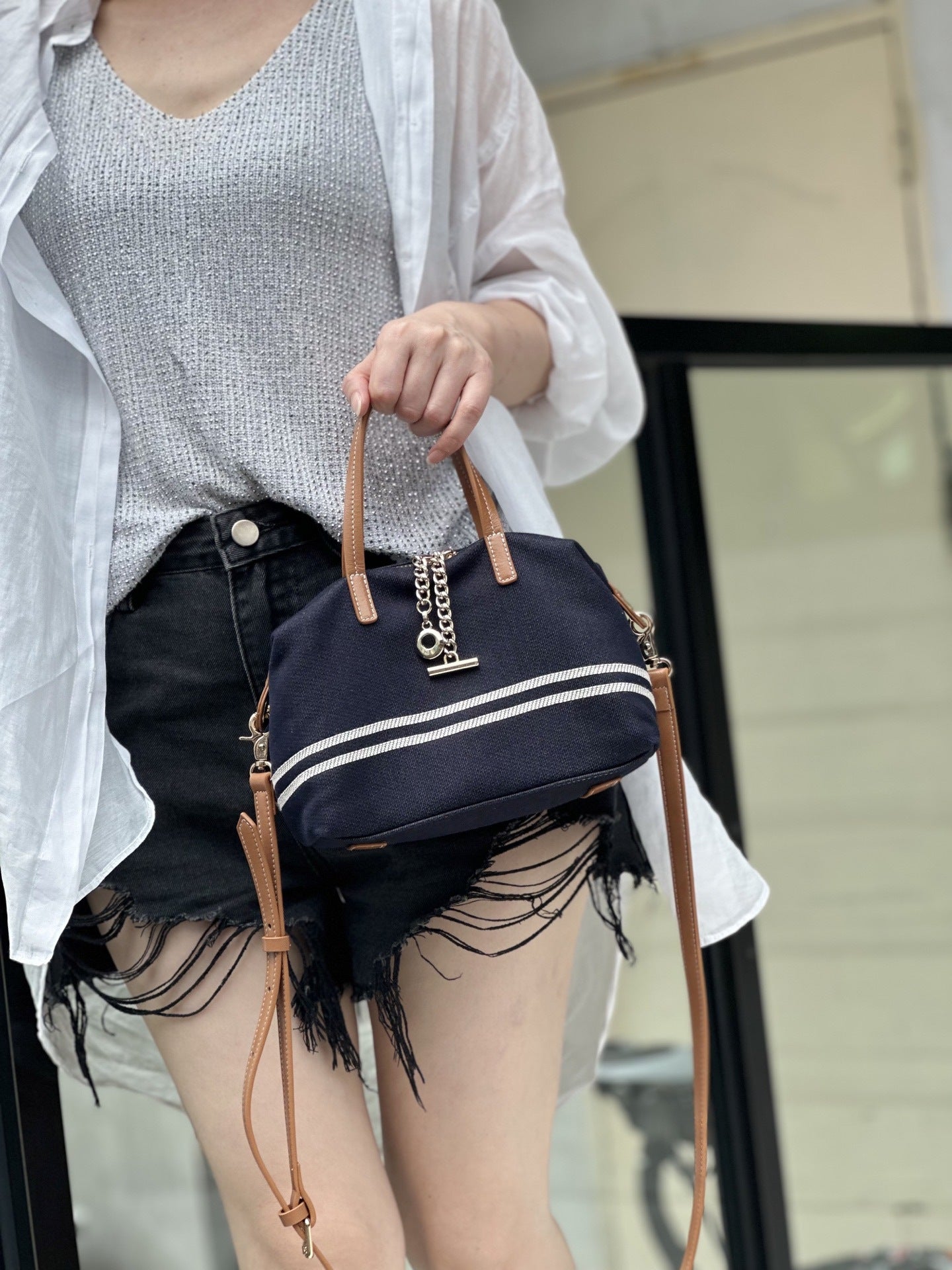 Women's First Layer Cattlehide Leather Fashion Trendy Women's Messenger Bag