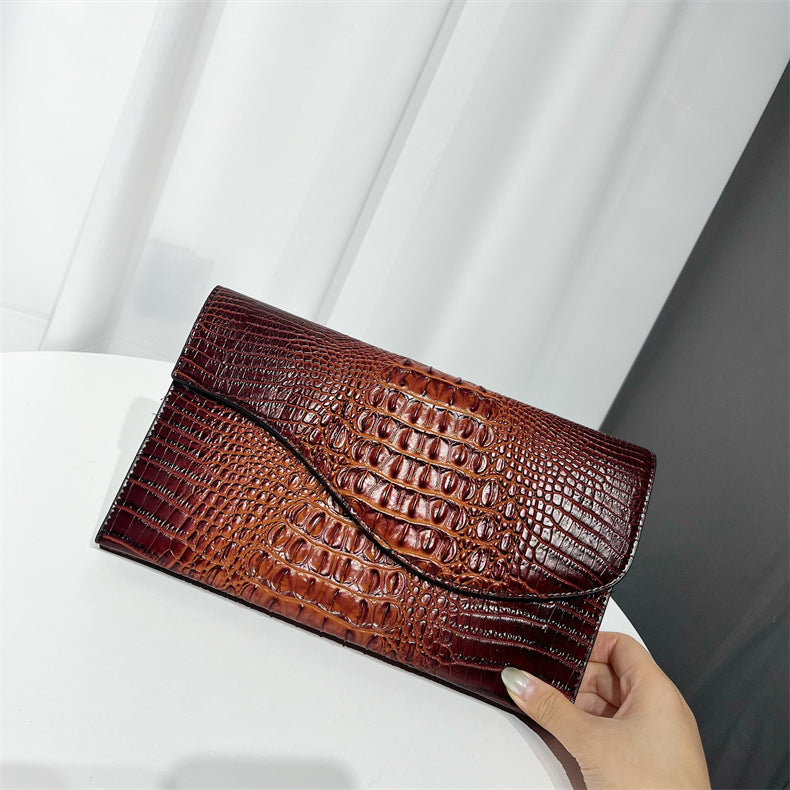 Women's Textured National Style Change Crocodile Pattern Women's Clutch