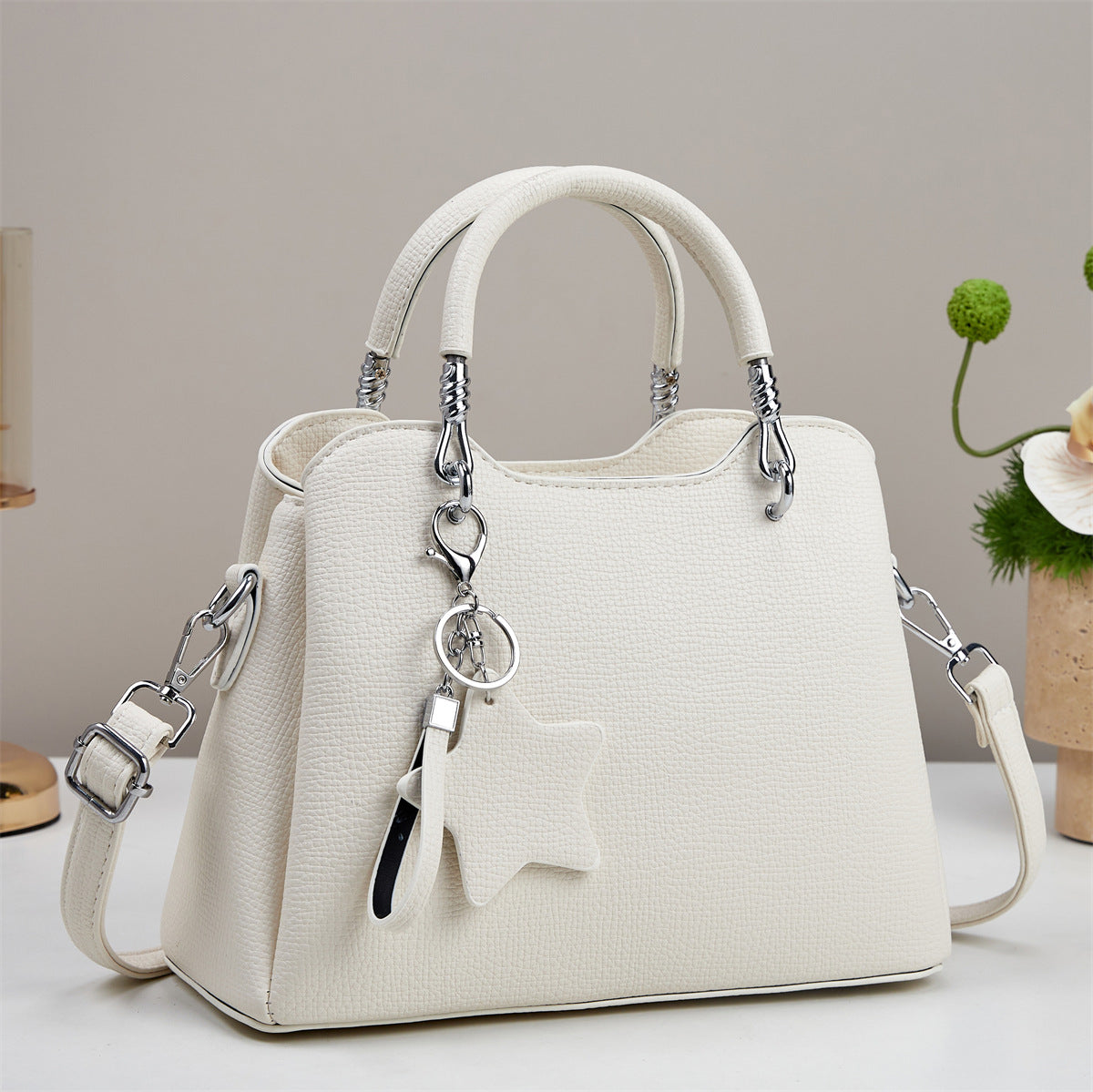 Women's Trendy Advanced Large Capacity Hand Holding Get Pendant Bags