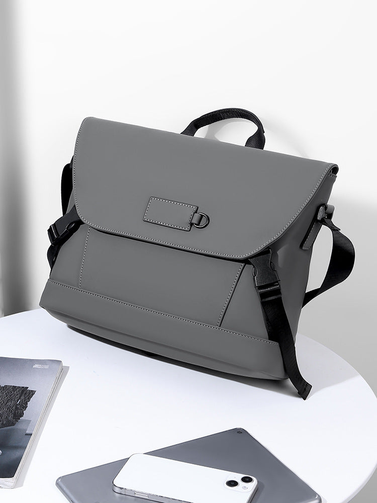 Beautiful Men's High-grade Leisure Portable Business Men's Shoulder Bag