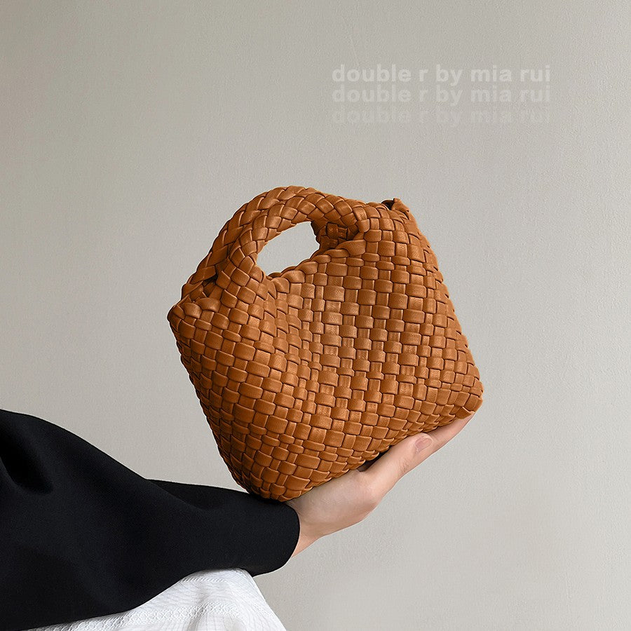 Women's Pretty Hand-woven Vegetable Basket Chain Women's Shoulder Bag