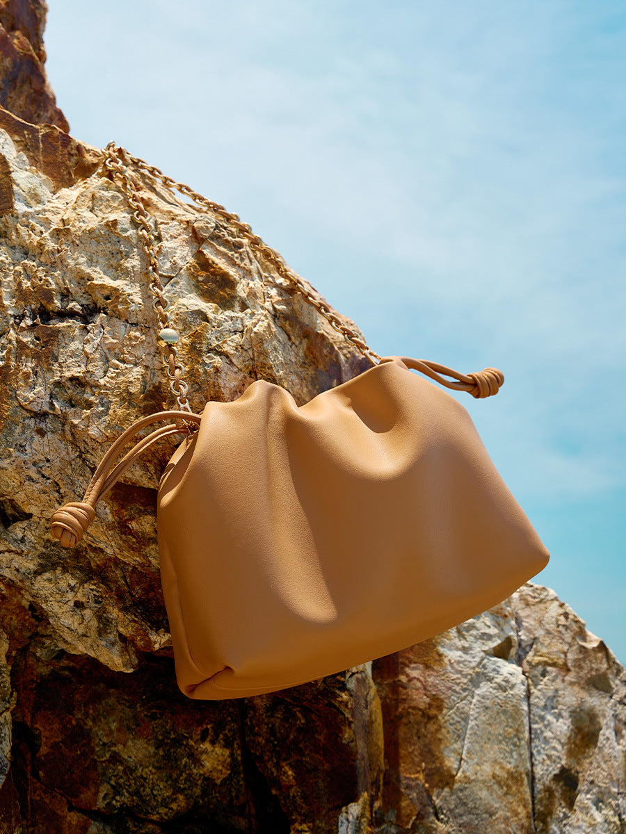 Women's Cowhide Large Capacity Portable Commuter High-grade Genuine Leather Dumpling Bags