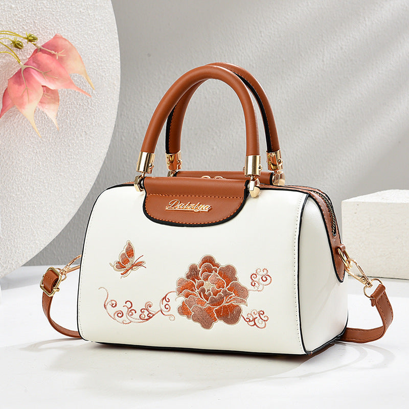 Women's Embroidered To Give Mom Large Capacity Fashion National Women's Shoulder Bag