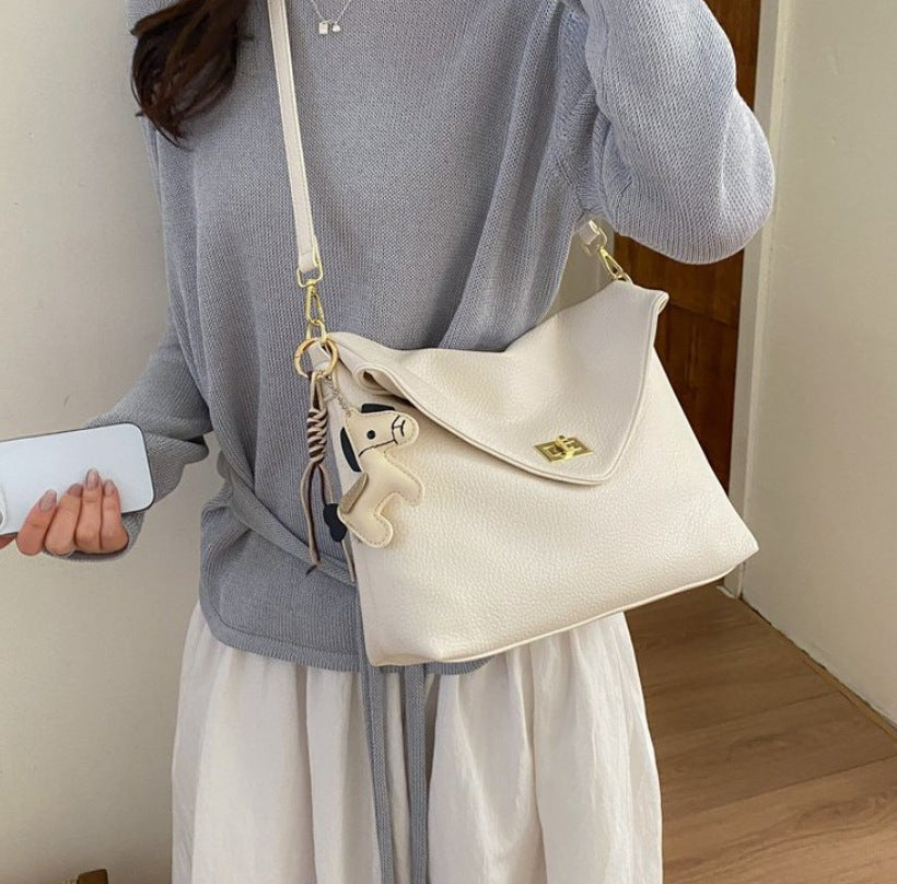 Women's Single Underarm Retro Soft Leather Commuter Light Women's Messenger Bag