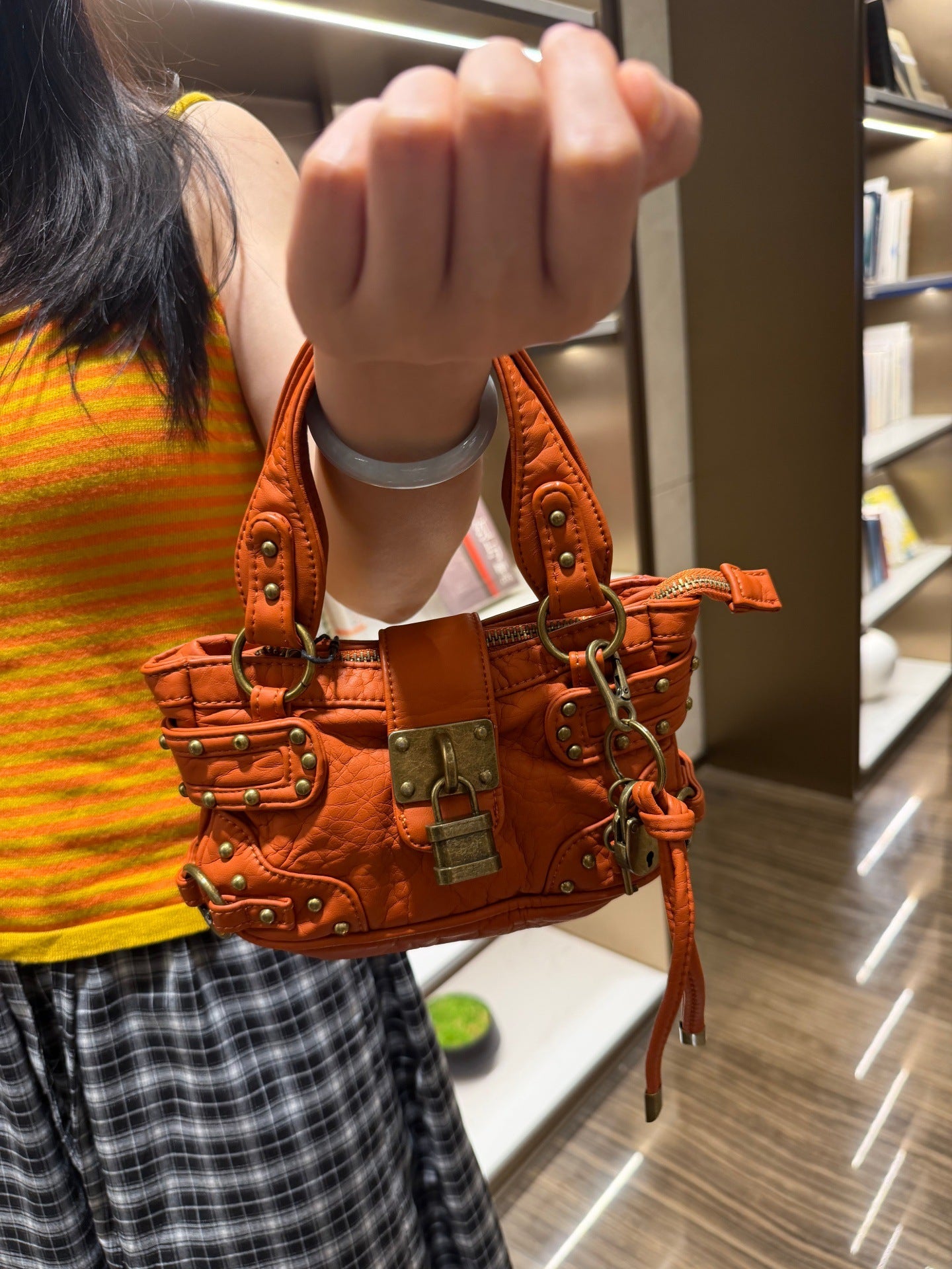 Female Design Ancient Motorcycle Hot Bum Women's Messenger Bag