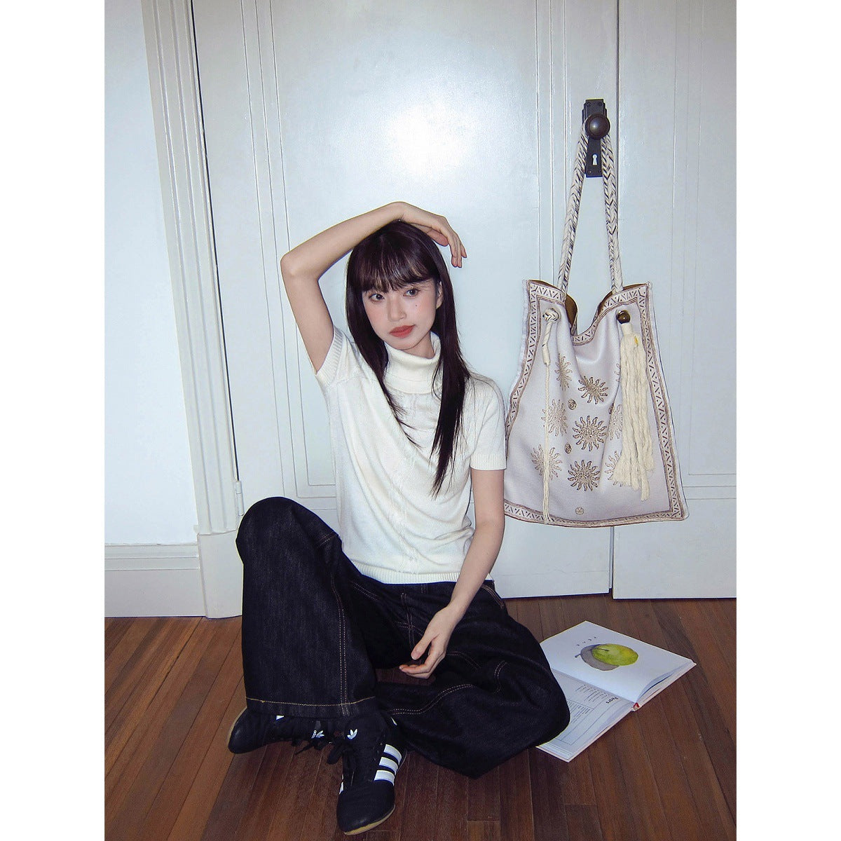 Women's Bohemian Vacation Large Capacity Handmade Linen Woven Niche Design Women's Shoulder Bag